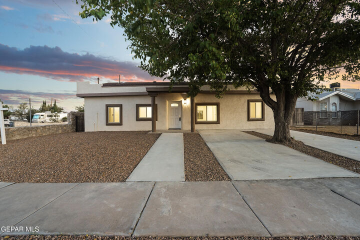 Property Photo:  5752 Aladdin Ave Avenue  TX 79924 