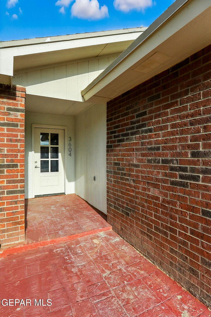 Property Photo: 3604 Angel Face Street TX 79936