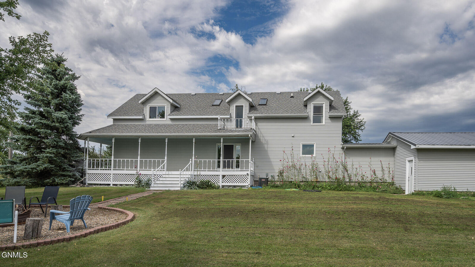 Property Photo: 2008 28th Avenue SW ND 58530