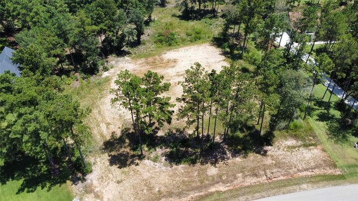 Property Photo: 7238 Morningbrook Drive TX 77316