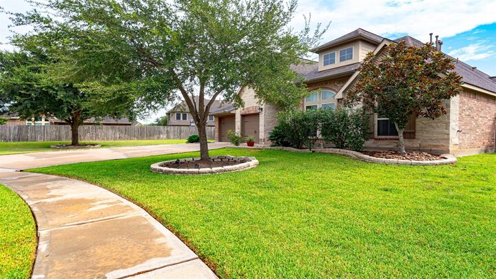 Property Photo:  1601 Enchanted Brook Court  TX 77471 