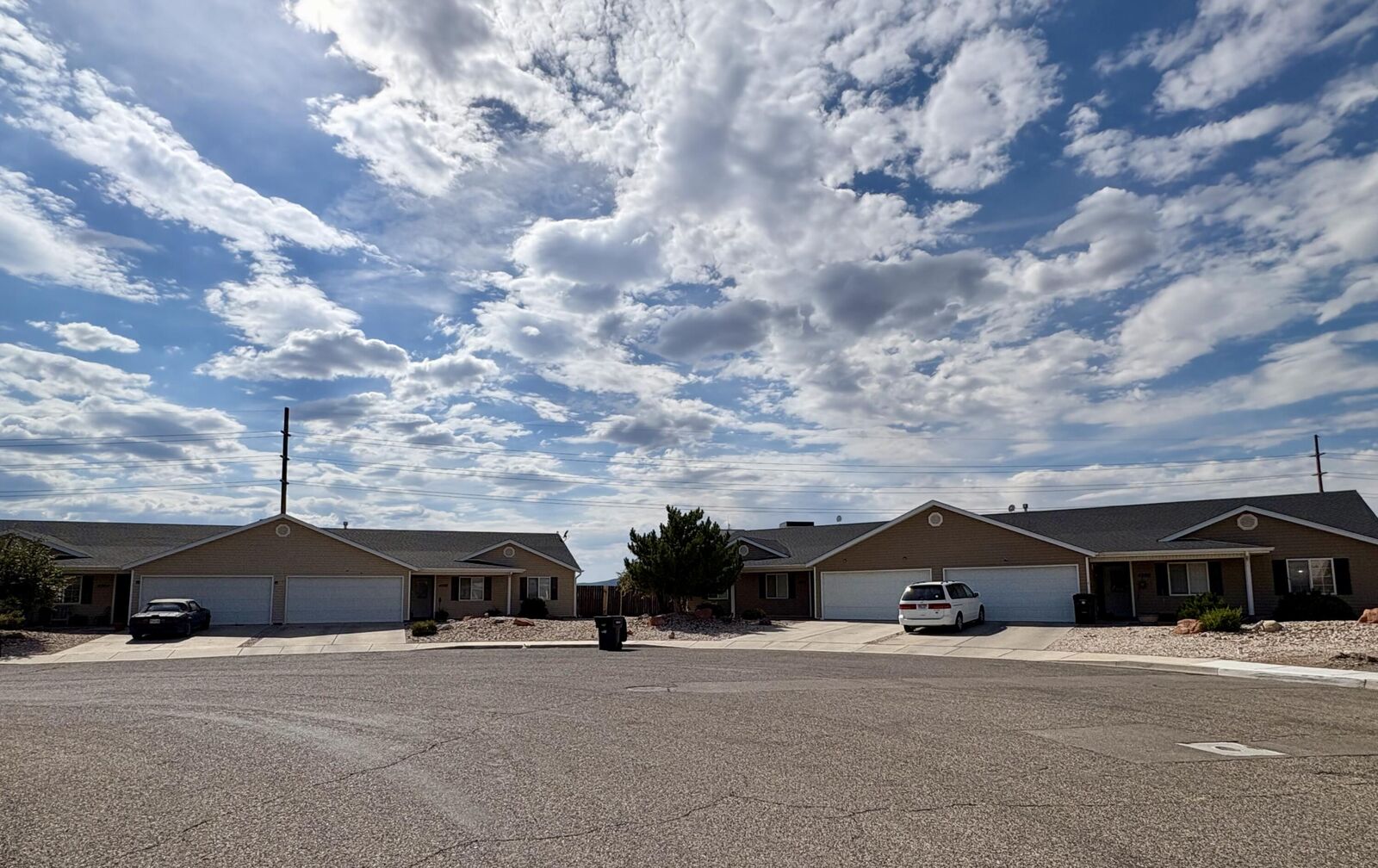 Property Photo:  4298 W  4302 W 4304 W4306 W 300 N  UT 84720 