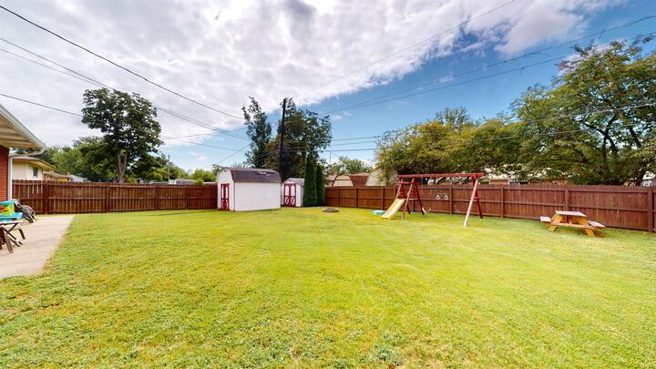 Property Photo: 2909 Bergdolt Road IN 47711