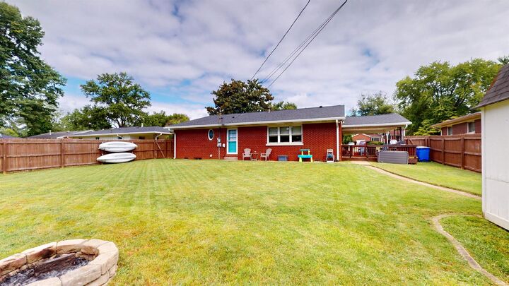 Property Photo: 2909 Bergdolt Road IN 47711