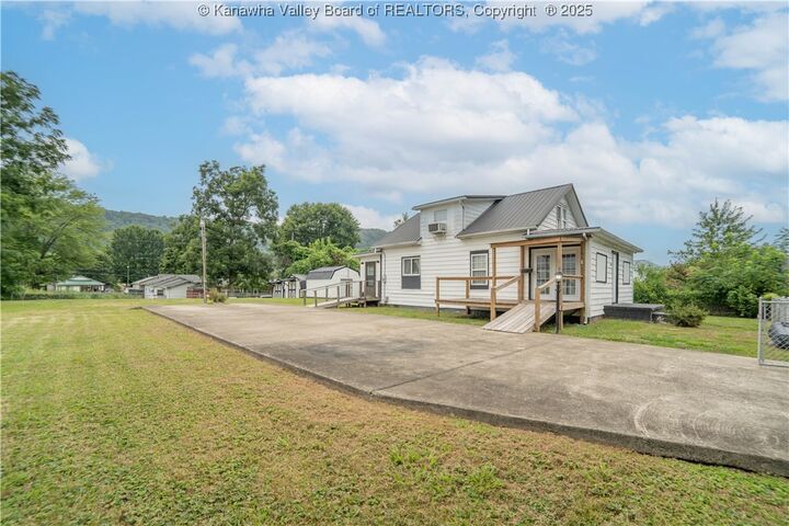 Property Photo: 5611 Church Drive WV 25306