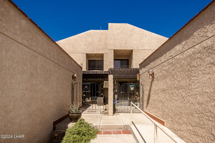 Property Photo: 2545 Firestone Cir AZ 86406
