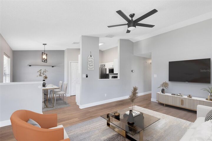 Property Photo: 1006 Wainright Drive FL 32765