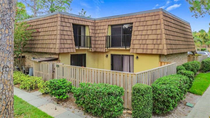 5252 Brook Court 240  Orlando FL 32811 photo