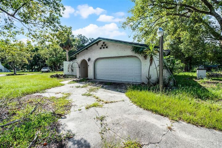 Property Photo: 7625 Clarcona Ocoee Road FL 32818