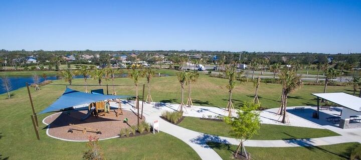 Property Photo: 13023 Bayberry Way FL 34219