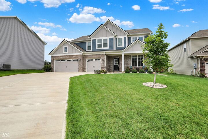 Property Photo: 4204 Viewforth Lane IN 46106