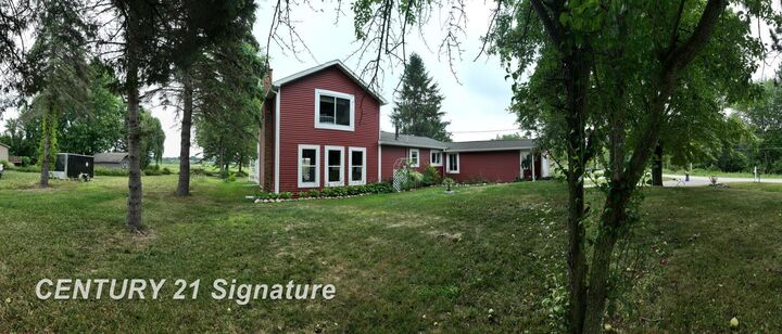 Property Photo: 5865 Hunter Road MI 48612