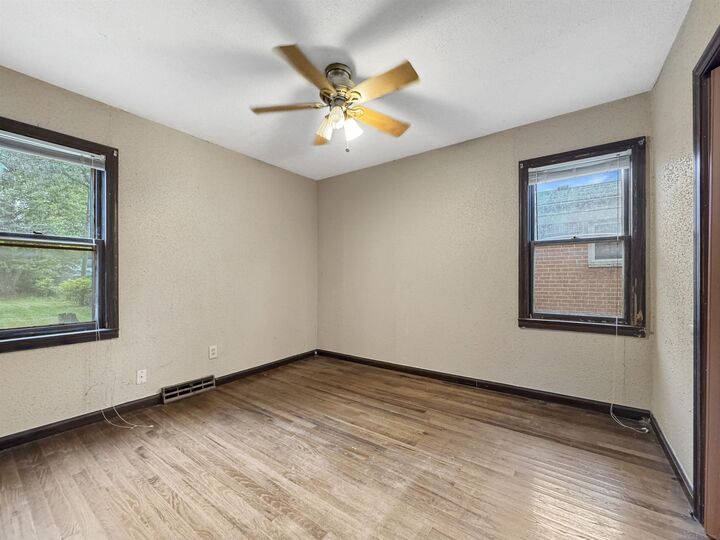 Property Photo: 22520 Liberty Street MI 48080