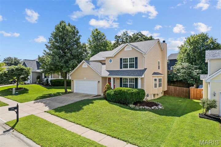 Property Photo: 204 Ashford Oaks Drive MO 63385