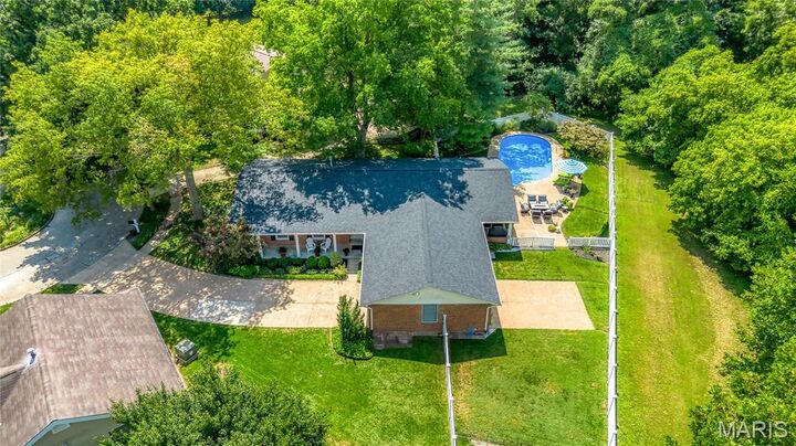 Property Photo: 1305 Weidmann Estates Court MO 63011