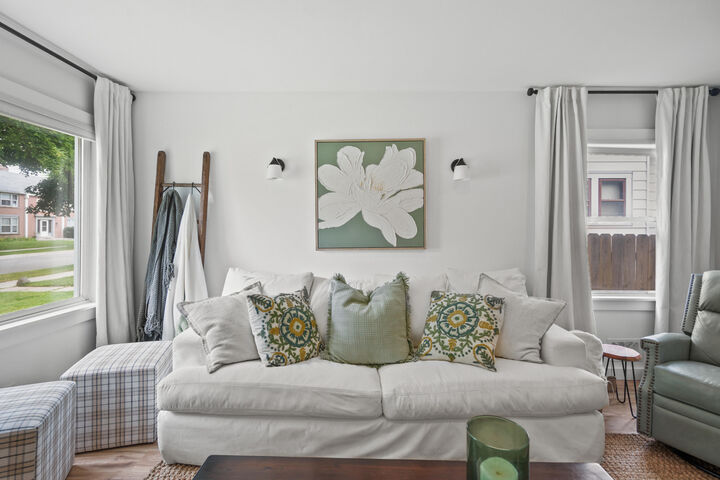 Property Photo:  4864 N Mohawk Ave  WI 53217 