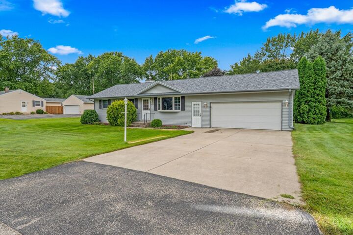 Property Photo: 8102 W Margaret Ln WI 53132