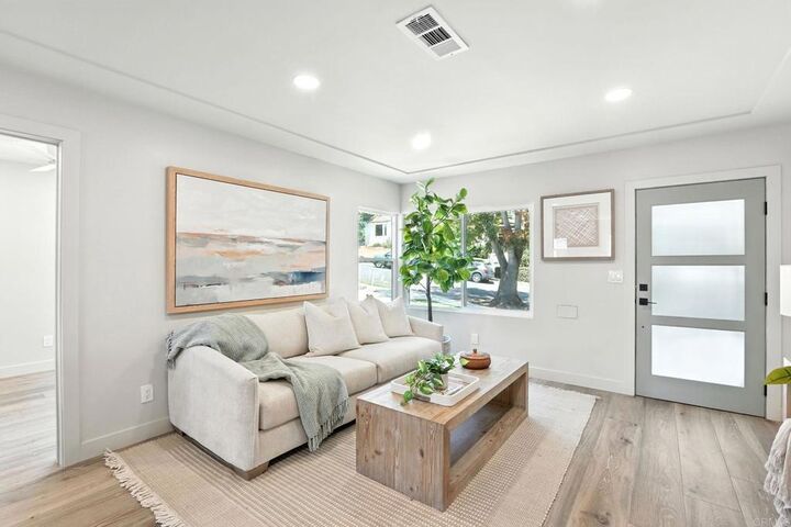 Property Photo: 3777 Poe Street CA 92107