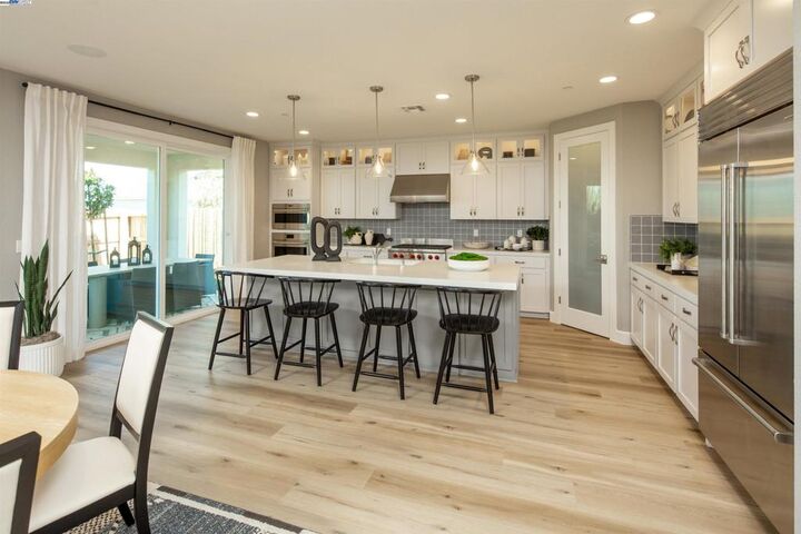 Property Photo:  609 Silver Canoe Court  CA 95747 