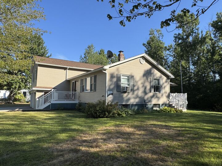 Property Photo: 17 Lynn Avenue ME 04412