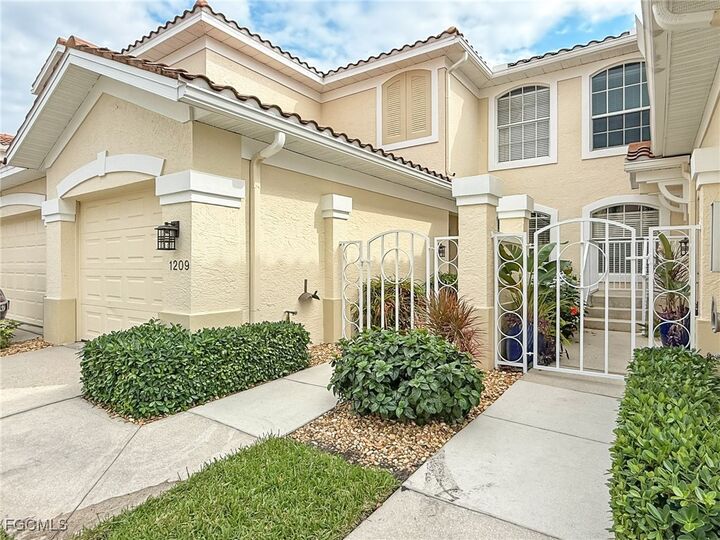 Property Photo: 15055 Tamarind Cay Court 1209 FL 33908