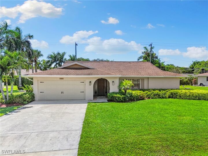 Property Photo:  159 Coral Vine Drive  FL 34110 