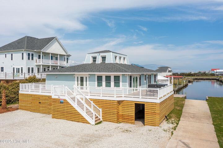 Property Photo: 304 Marina Way NC 28460