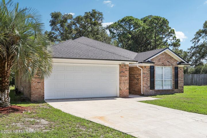 Property Photo: 1301 Portside Drive FL 32003