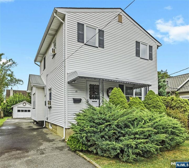 15 4th Street  Pequannock Township NJ 07440 photo