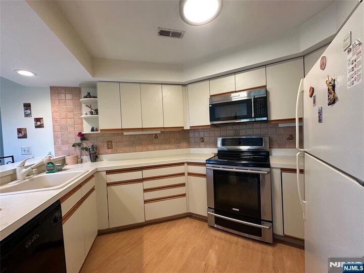Property Photo: 1488 Westgate Drive NJ 07024
