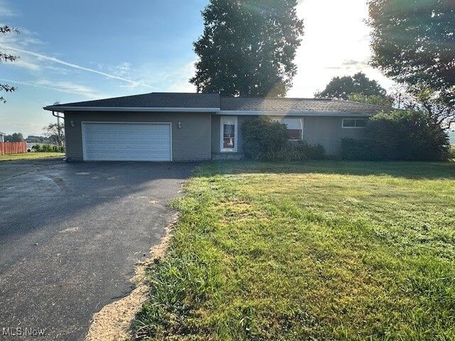 Property Photo:  3306 Sylvan Road  OH 44691