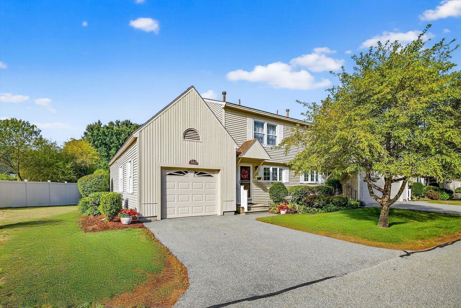 Property Photo: 32D Stonehouse Lane NH 03431