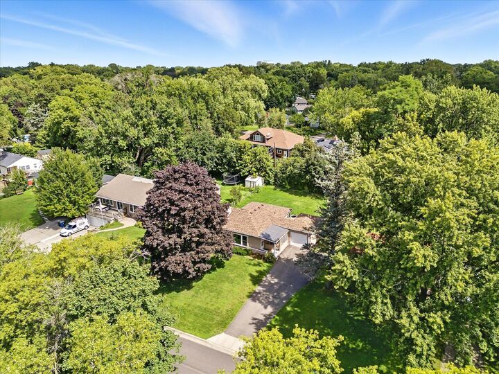 Property Photo: 2424 Byrd Avenue N MN 55422