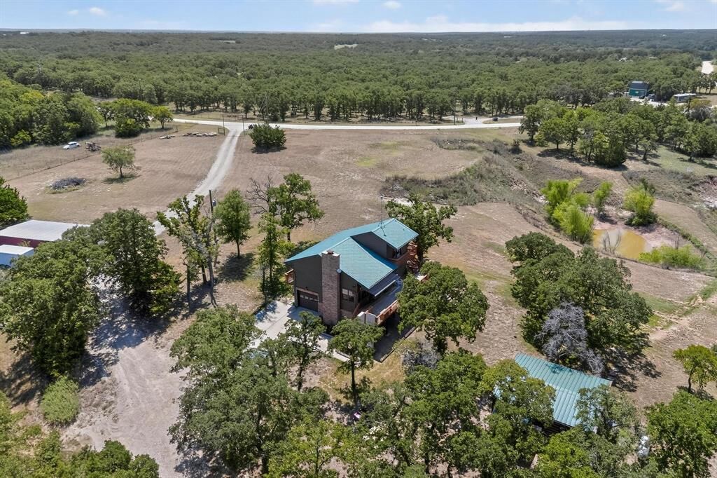 Property Photo:  438 Jay Kelley Lane  TX 76270 