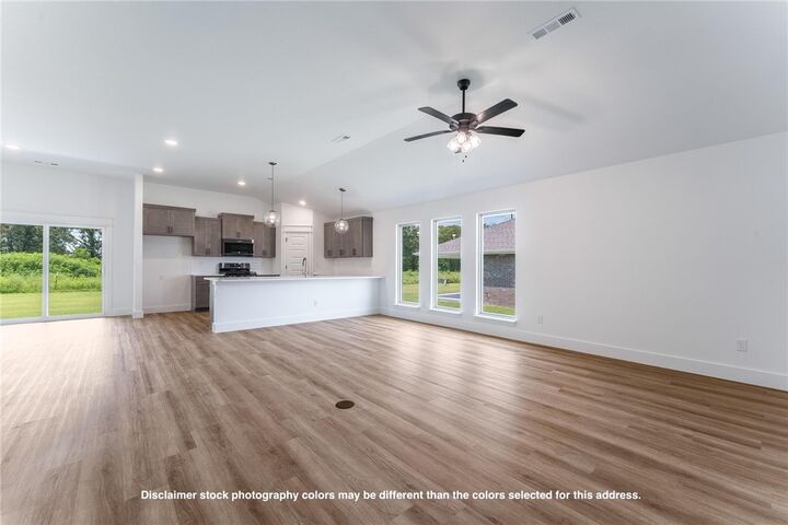 Property Photo: 5011 Vista Avenue AR 72762