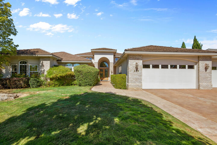 256 Island Pointe Drive  Medford OR 97504 photo