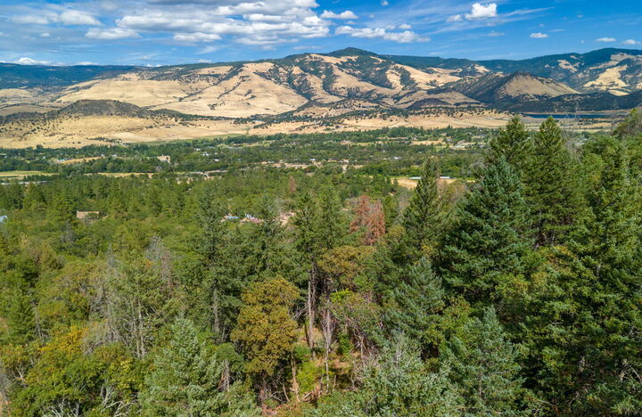 Property Photo: Timberlake Drive 391E25 132 OR 97520