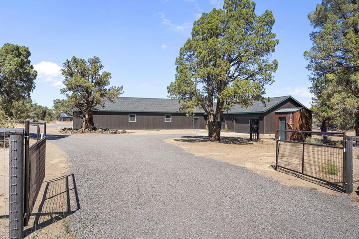 Property Photo: 25480 Bachelor Lane OR 97701