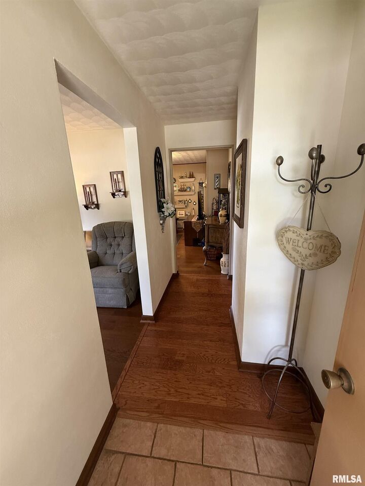 Property Photo:  411 Sunset Drive  IL 62801 