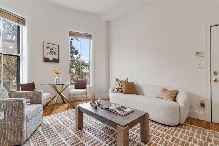 Property Photo:  460 Massachusetts Avenue 2  MA 02118 