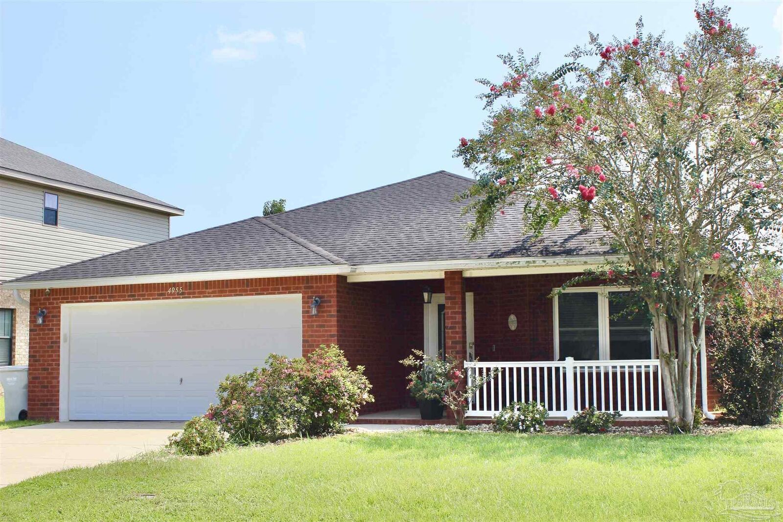 Property Photo: 4955 Makenna Cir FL 32571
