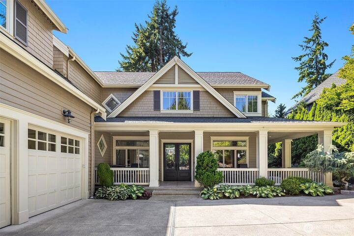Property Photo: 805 92nd Avenue NE WA 98004