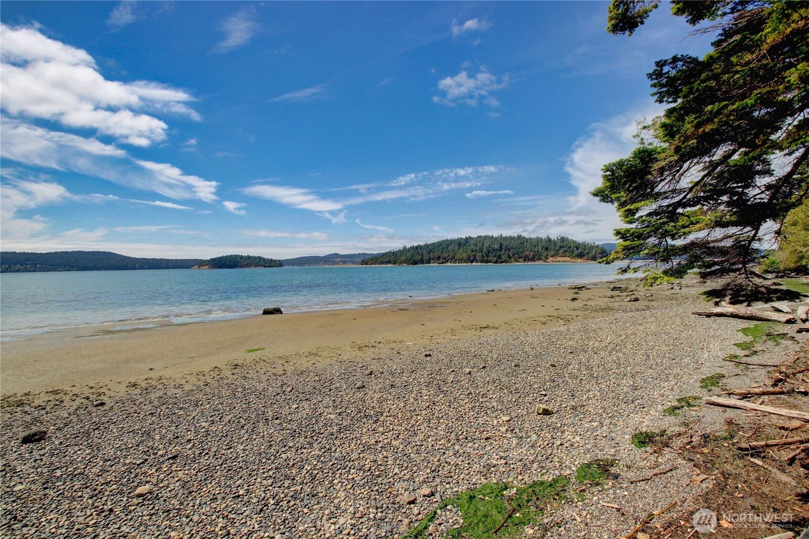 Property Photo:  15950  Snee Oosh  WA 98257 