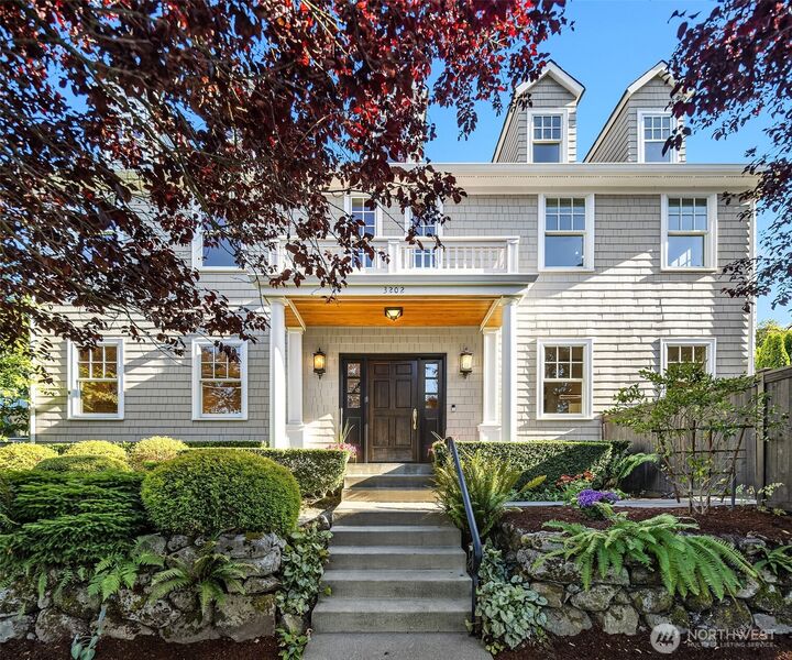 3202  Hunter Boulevard S  Seattle WA 98144 photo