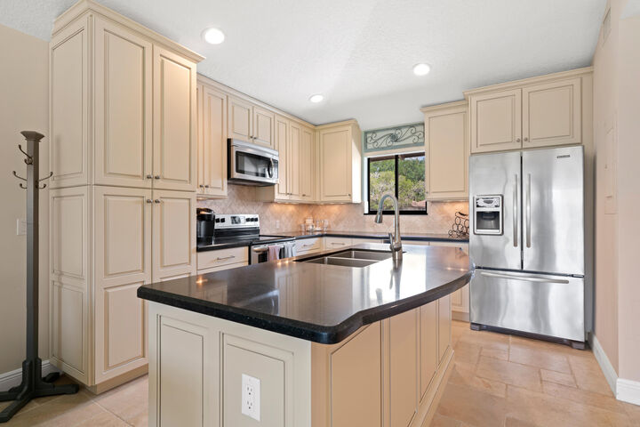 711 Club Drive  Palm Beach Gardens FL 33418 photo