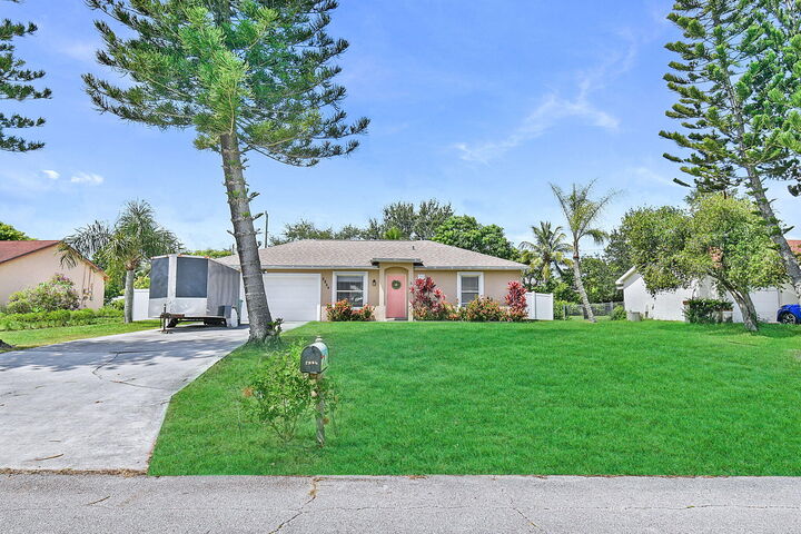 2864 SW Ann Arbor Road  Port Saint Lucie FL 34953 photo