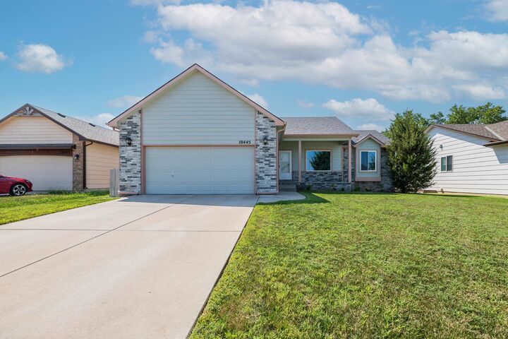 10445 E Fawn Grove Ct  Wichita KS 67207 photo