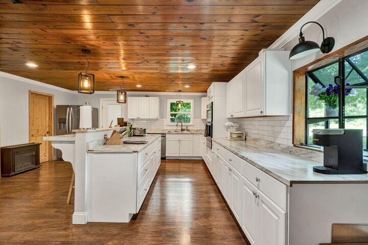 Property Photo: 281 Holden Road TN 37321