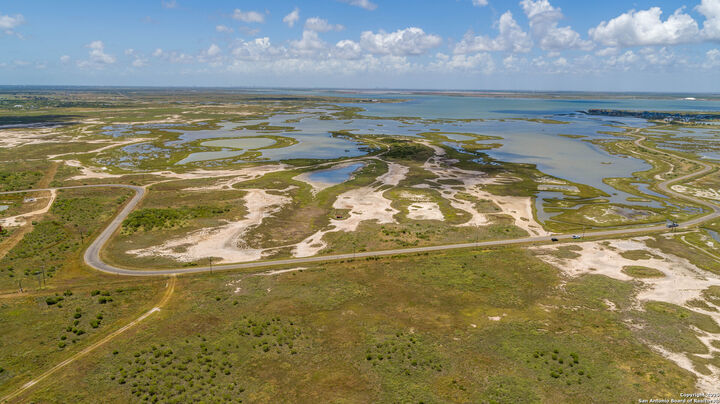 Property Photo:  602-698 Cape Velero Dr  TX 78382 