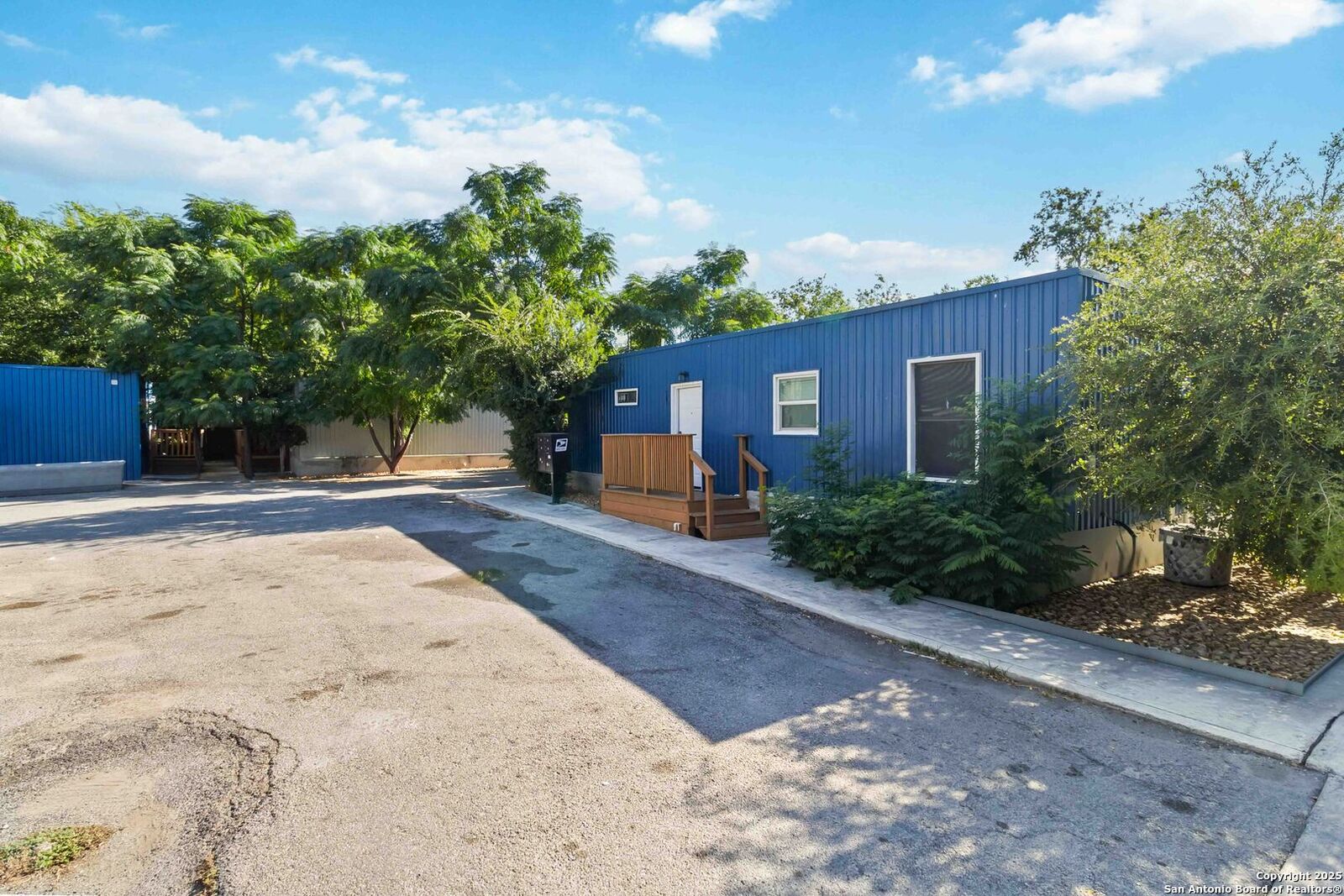 Property Photo:  1033 Rivas  TX 78207 